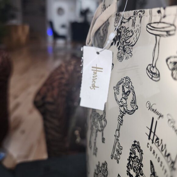 NWT - Picture 4 of 7